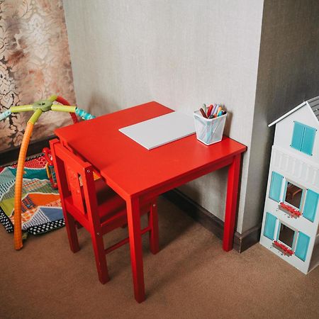 Family Apartment In Riga Center And Free Parking Kültér fotó